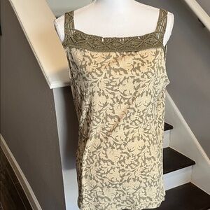 LRL Lauren Jean Co. Ralph Lauren Beige & Moss Green Sleeveless Top Embroidery XL